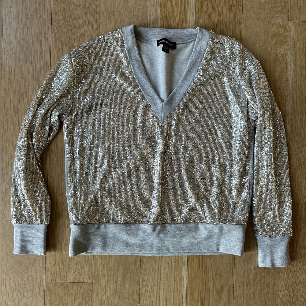 Fifteen twenty sequin sweatshirt. Lined. Runs big more like small.